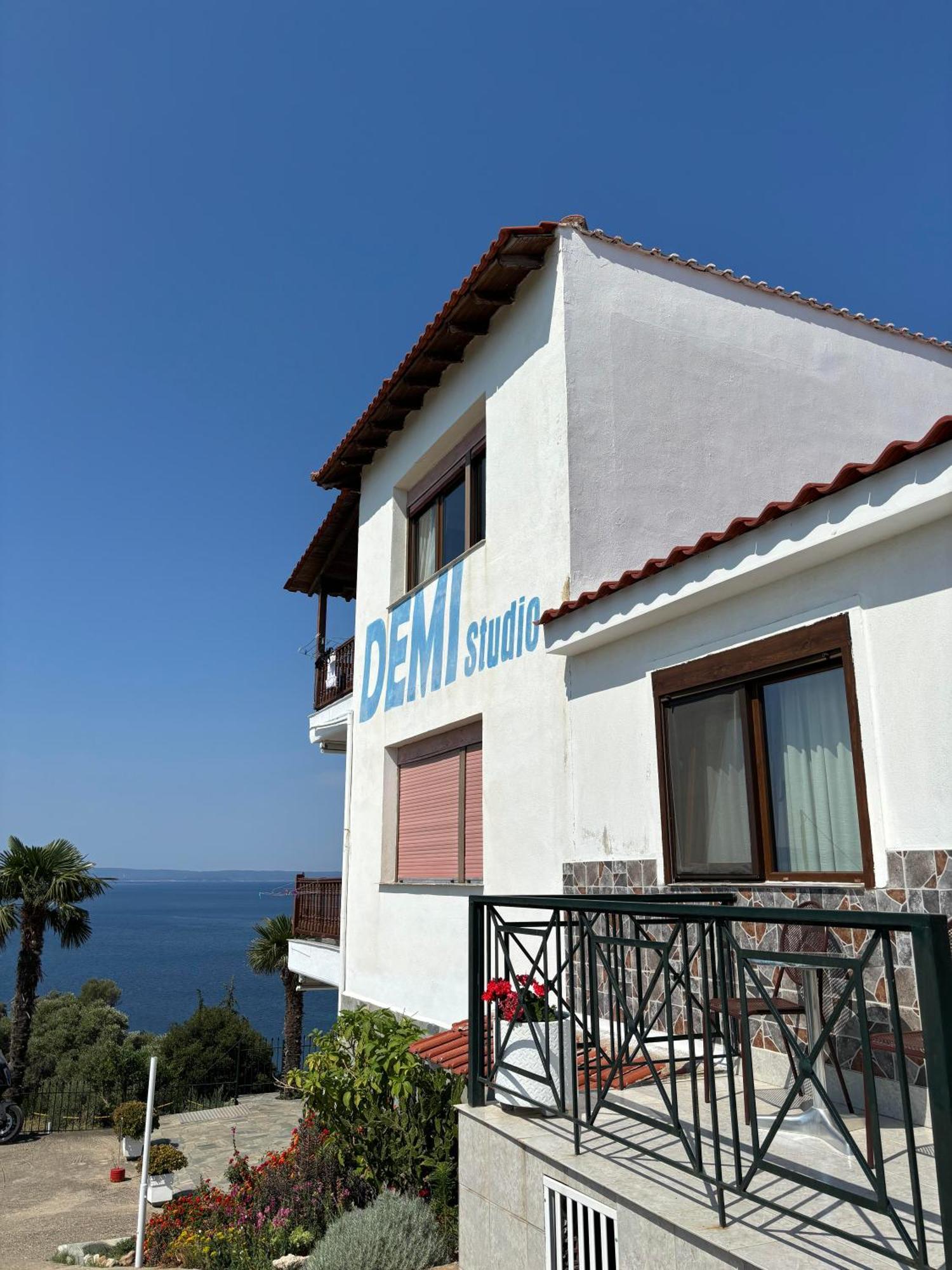 Demi Studios Amoliani Extérieur photo